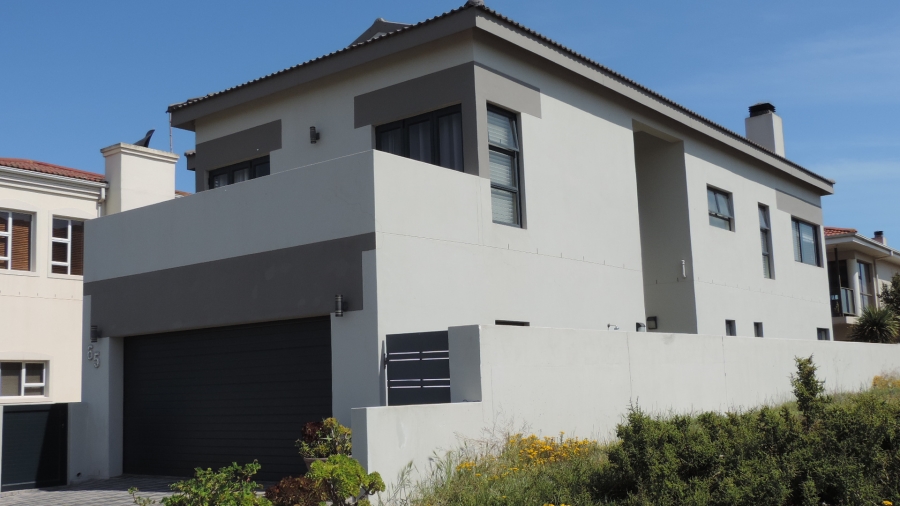 3 Bedroom Property for Sale in Calypso Beach Western Cape